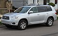 2009 Toyota Highlander V6 AWD, front left view