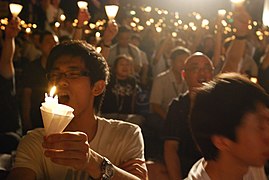 2009candlevigil1.jpg