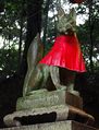 20100714 Fox statue in Fushimi Inari Shrine 1583.jpg