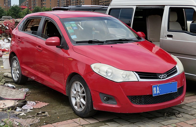 File:2011 Chery Fulwin 2 hatchback, front 8.16.18.jpg