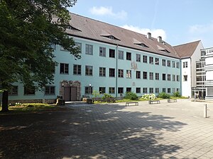 2014 Weinberg Gymnasium Kleinmachnow.JPG