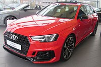 Audi RS 4 Avant Front 2018 года.