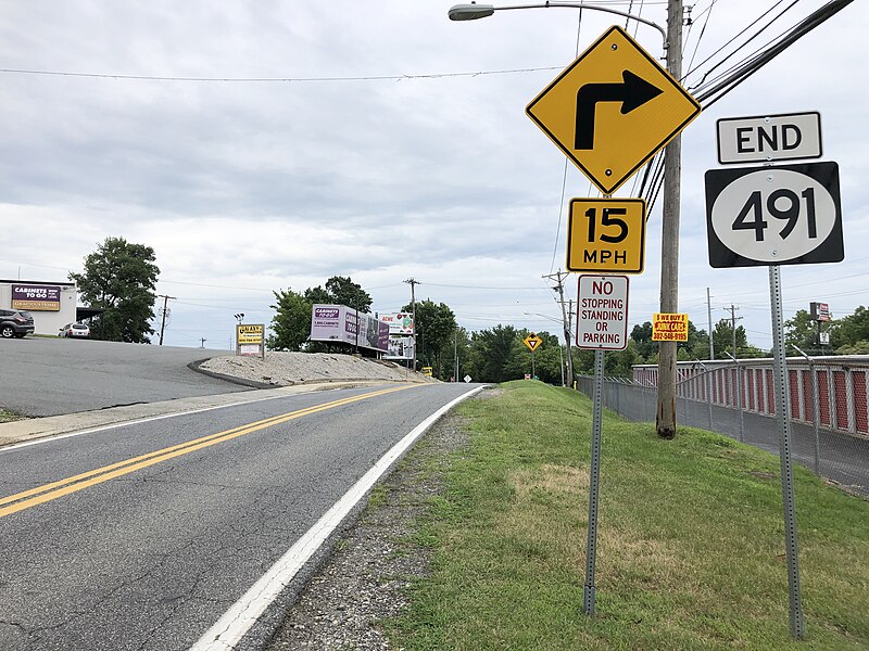 File:2022-07-29 15 40 36 View south along Delaware State Route 491 (Hickman Road) just north of Delaware State Route 92 (Naamans Road) in Claymont, New Castle County, Delaware.jpg