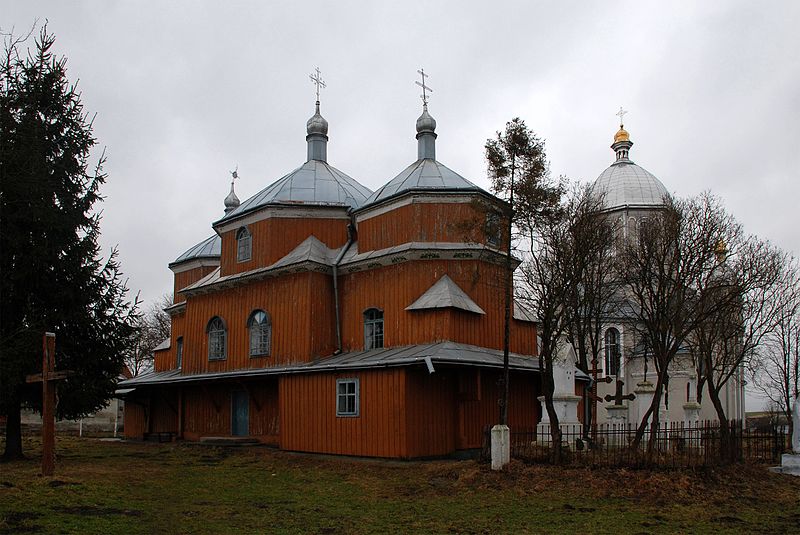 File:46-209-0010 Hrimne Wooden Church RB.jpg