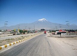 Veduta dell'Ararat da Doğubeyazıt