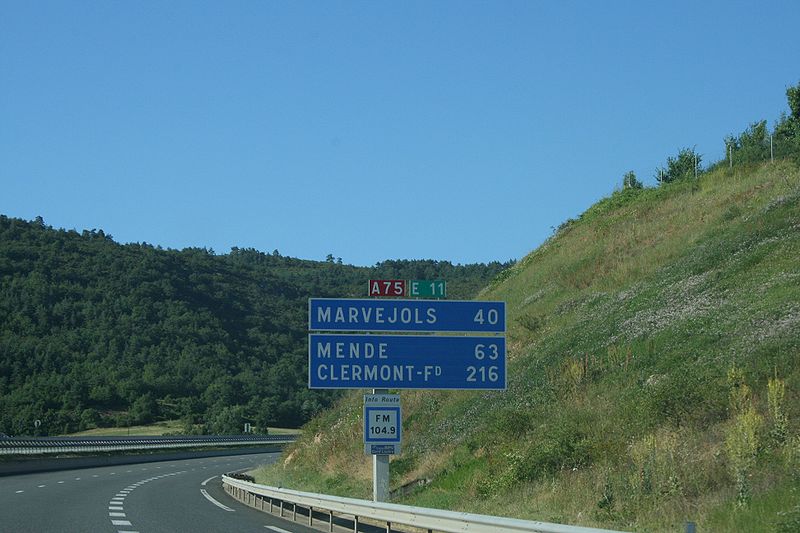 File:A75autoroute.JPG