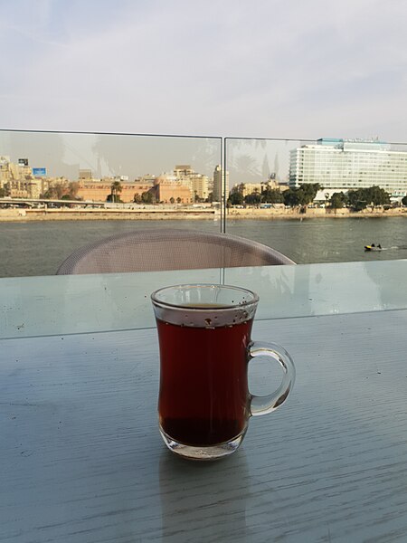 File:A glwaa of tea on the Nile in Cairo.jpg