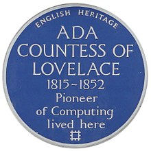 Plaque to Ada Lovelace that reads „English Heritage, Ada Countess of Lovelace, 1815-1852, Pioneer of Computing lived here“
