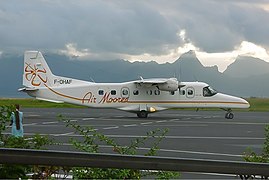 Самолёт Dornier 228 в 2000 году