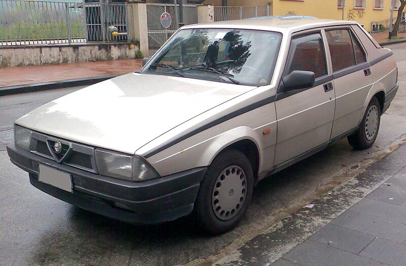 File:Alfa Romeo 75 sedan.jpg