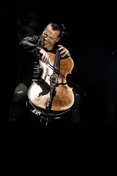 File:Apocalyptica Drive With Full Force 2018 07.jpg