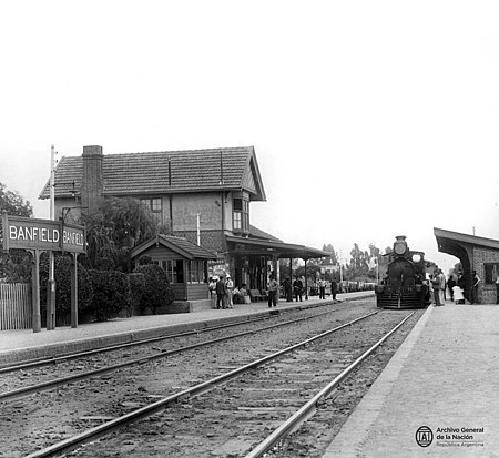 Banfield station 1900s.jpg