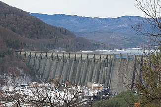 Staudamm Barajul Poiana Uzului