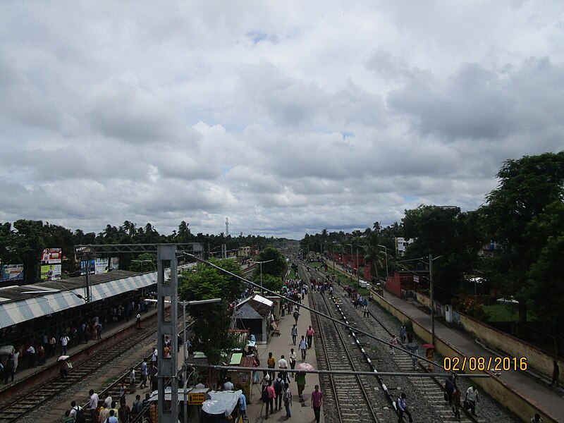 File:Barasat Junction railway station (1).jpg