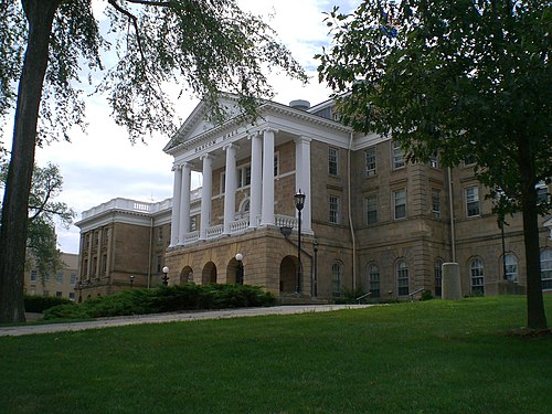 Bascom Hall, het hoofdgebouw van de University of Wisconsin-Madison