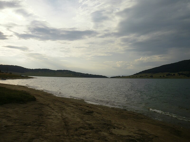 File:Batak Reservoir 2012 22.JPG