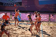 Deutsch: Beachhandball bei den Olympischen Jugendspielen 2018; Tag 3, 10. Oktober 2018; Mädchen, Vorrunde, Gruppe B - Niederlande-Argentinien 2:0 English: Beach handball at the 2018 Summer Youth Olympics at 10 October 2018 – Girls Preliminary Round Group B‎ – Netherlands-Argentina 2:0