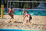 Deutsch: Beachvolleyball bei den Olympischen Jugendspielen 2018; Tag 8, 14. Oktober 2018; Mädchen, Achtelfinale – Bolivien-Puerto Rico 0:2 (18–21/18–21 ) English: Beach volleyball at the 2018 Summer Youth Olympics at 14 October 2018 – Girls Round of 16 – Bolivia-Puerto Rico 0:2 (18–21/18–21 )