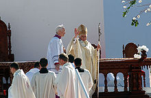Benedict at the canonization of Frei Galvao BentoXVI-43-11052007.jpg