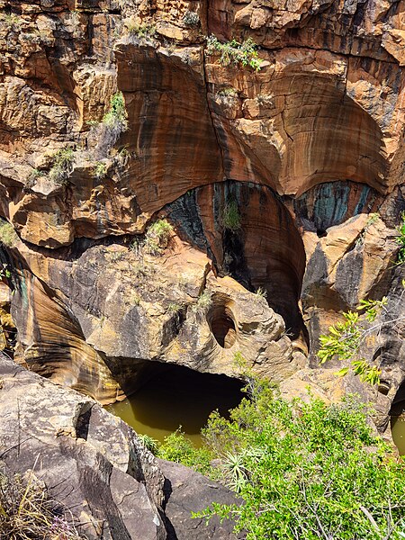 File:Blyde River Canyon Nature Reserve (ZA), Blyde River, Bourke's Luck Potholes -- 2024 -- 113031.jpg