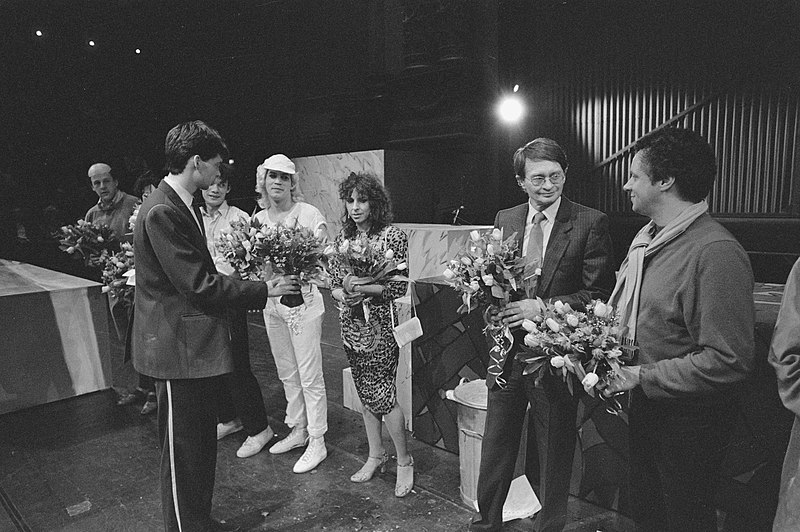 File:Boekenbal'85 in Carre in Amsterdam, voorstelling van werktheater 2 over boekenwe, Bestanddeelnr 933-2711.jpg