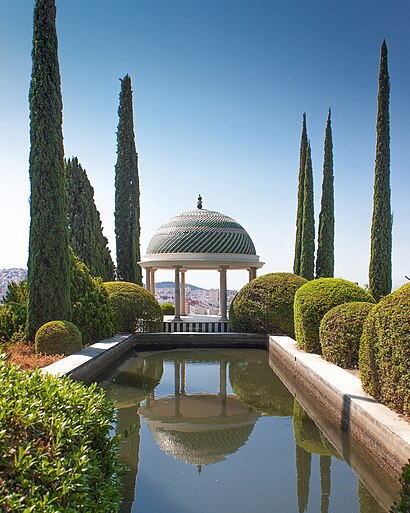 How to get to Jardin Botánico La concepcion with public transit - About the place