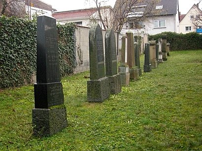 So kommt man zu Alter Jüdischer Friedhof Mainz mit den Öffentlichen - Mehr zum Ort Hier