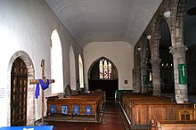 Interior Bromyard Church (St. Peter) (19170646955).jpg