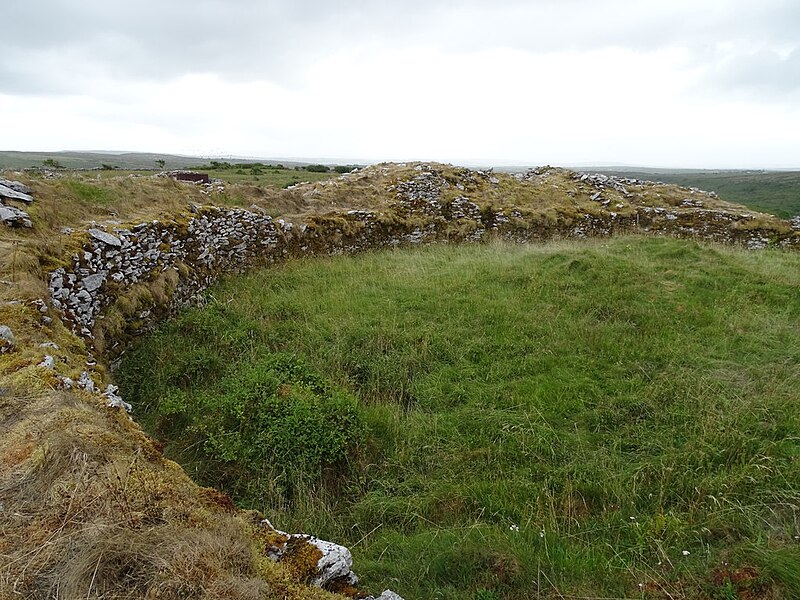 File:Cahercommaun Ringfort - geograph.org.uk - 6100849.jpg