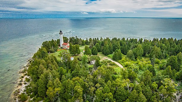 Де оре. Остров Cana Door County Висконсин. Маяк на озере Мичиган. Округ дор Маяк остров. Остров Канта Висконсин.