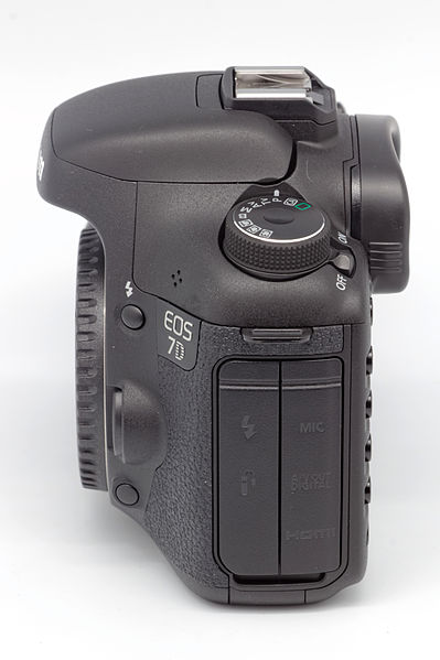 File:Canon EOS 7D 08.jpg