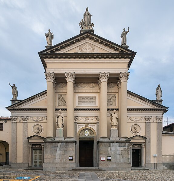 File:Cathedral of Ivrea (8).jpg