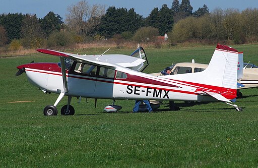 Cessna 185 SE-FMX at White Waltham (8674638253)