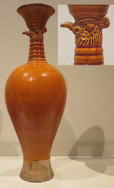 File:Chinese vase with birdhead design, Liao dynasty, earthenware with glaze, HAA.JPG