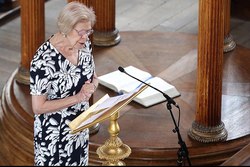 File:Commandant Anthea Larken.jpg