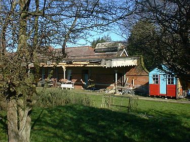 Corton station platform Corton railway station.jpg