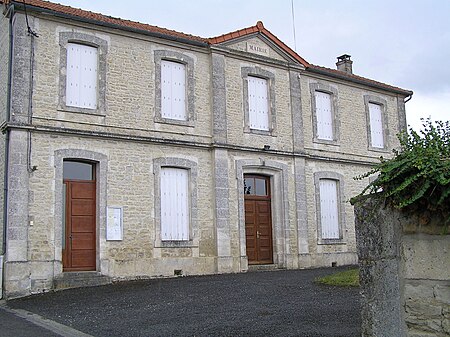 Coulonges, Charente