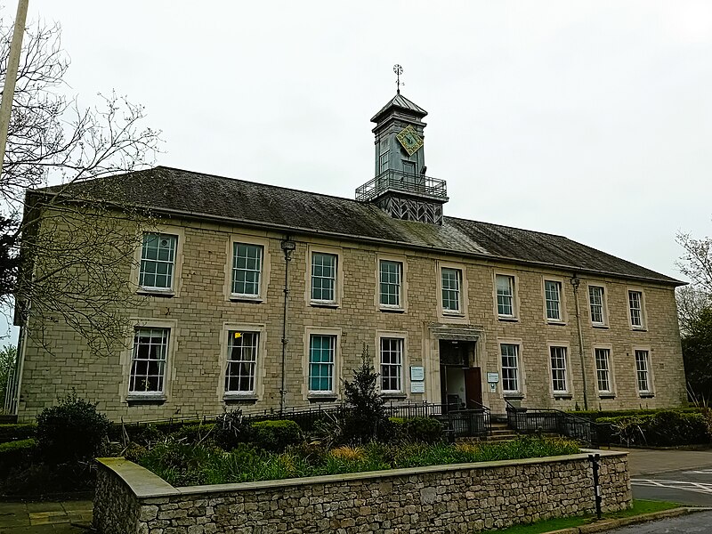 File:County Hall, Kendal.jpg