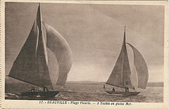 Deauville-FR-14-CPA-La Plage fleurie-2 Yachts en pleine Mer-01.jpg
