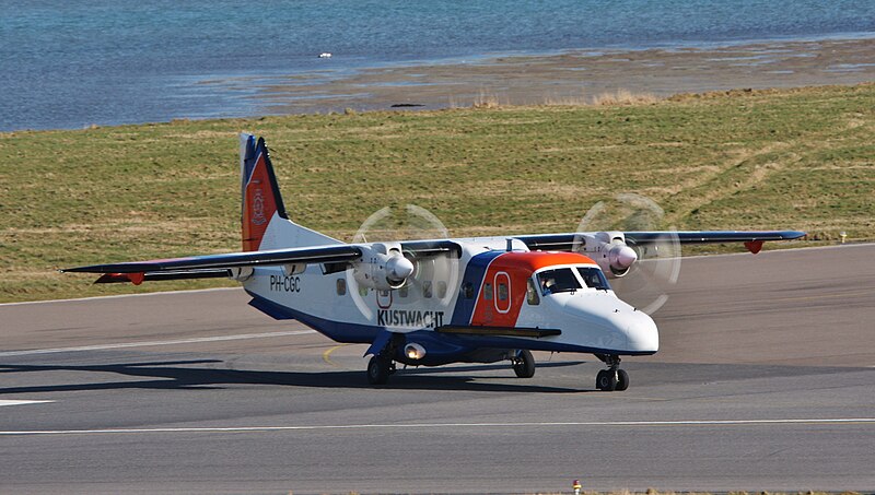 File:Dornier 228 PH-CGC IMG 6886 (13112313135).jpg