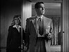 פרד מקמוריי וברברה סטנוויק בסרט האפל הקלאסי "שיפוי כפול" יצירתו של בילי ויילדר משנת 1944