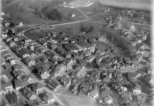 Aerial view from 100 m by Walter Mittelholzer (1920) ETH-BIB-Flawil aus 100 m-Inlandfluge-LBS MH01-002666.tif