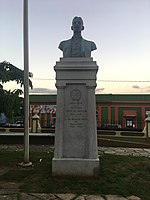 Estatua de José De Diego en Mayagüez, Puerto Rico.jpg