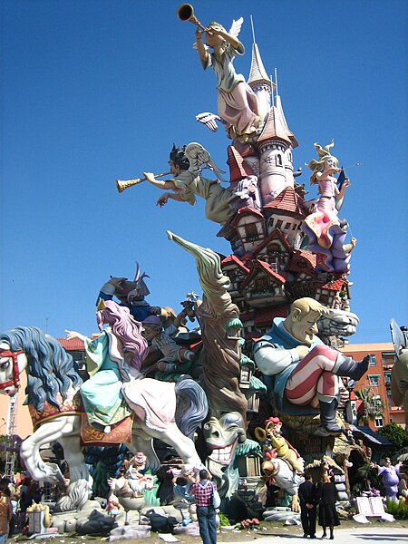 File:Falla Nou Campanar 2008-1.jpg