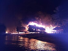 Feuer im Moken Dork auf den Surin Inseln