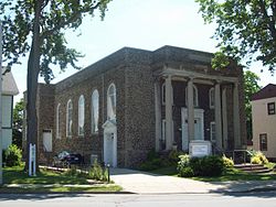 Gereja First Unitarian Universalist Niagara Jun 09.JPG