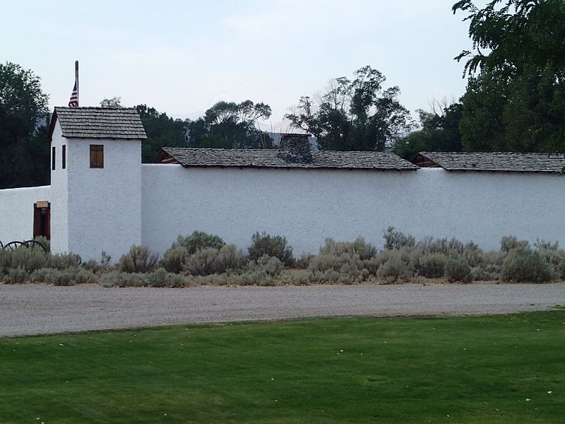 File:Fort Hall Replica, East Wall, Pocatello ID.jpeg