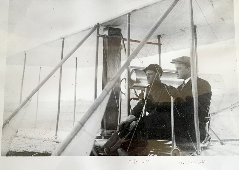 File:Foulois-Parmelee at Ft Sam Houston Texas - c. March 1910.jpg