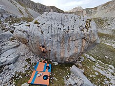 GIOVANNI BOULDERING.jpg