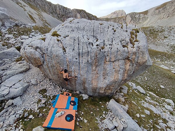 Bouldering